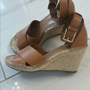 Vince Camuto Women's Tan Espadrille Sandals